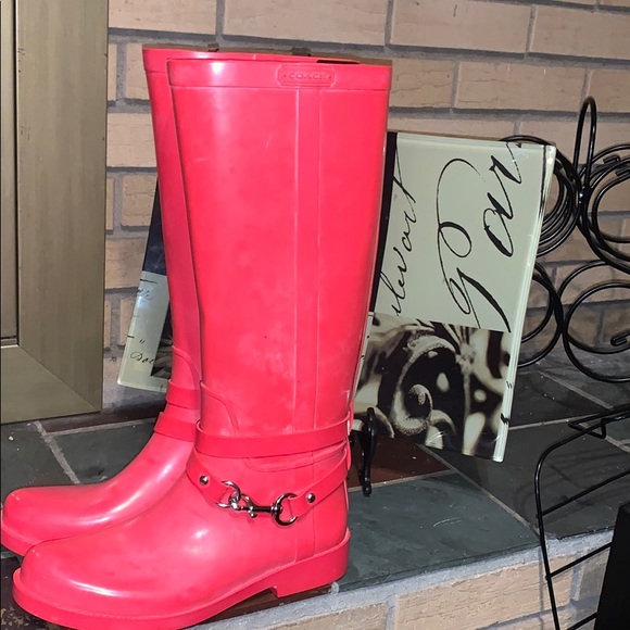 Coach Rain Boots Pink Lori Size 9 Silver Hardware - Picture 4 of 14